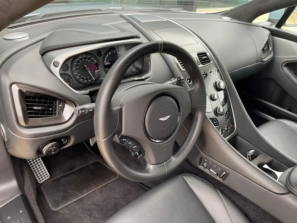 2013 Vanquish Coupe thumbnail vehicle image 2