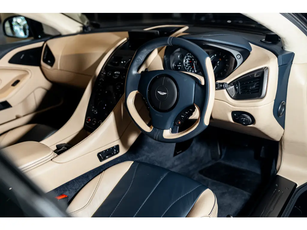 2014 Vanquish Coupe thumbnail vehicle image 2