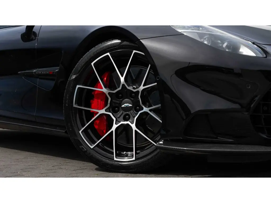 2025 Vanquish Coupe thumbnail vehicle image 3