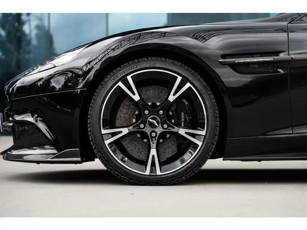 2017 Vanquish S Coupe thumbnail vehicle image 3