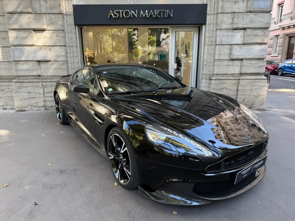 2018 Vanquish S Ultimate Edition Coupe main vehicle image