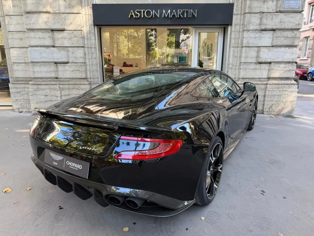 2018 Vanquish S Ultimate Edition Coupe thumbnail vehicle image 1