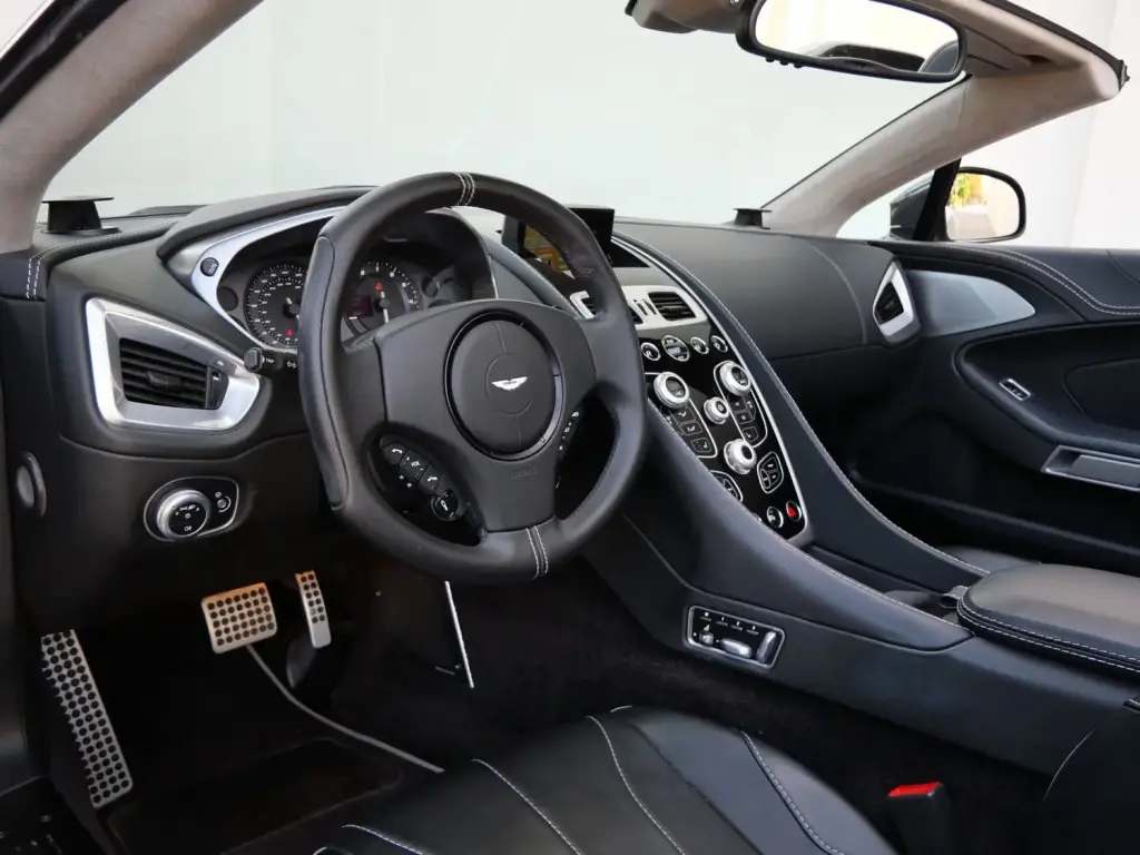 2014 Vanquish Volante thumbnail vehicle image 2