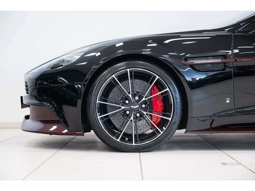 2014 Vanquish Volante thumbnail vehicle image 3