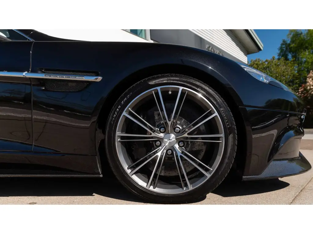 2015 Vanquish Volante thumbnail vehicle image 3