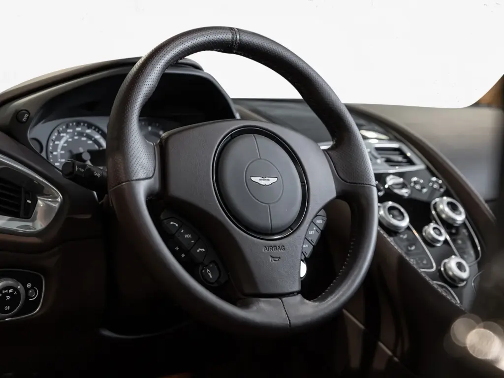 Aston Martin Vanquish II Vanquish Volante 5.9 - 2016 - Joinsteer - #32