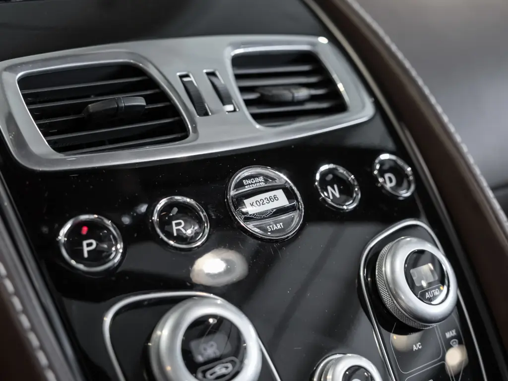 Aston Martin Vanquish II Vanquish Volante 5.9 - 2016 - Joinsteer - #40
