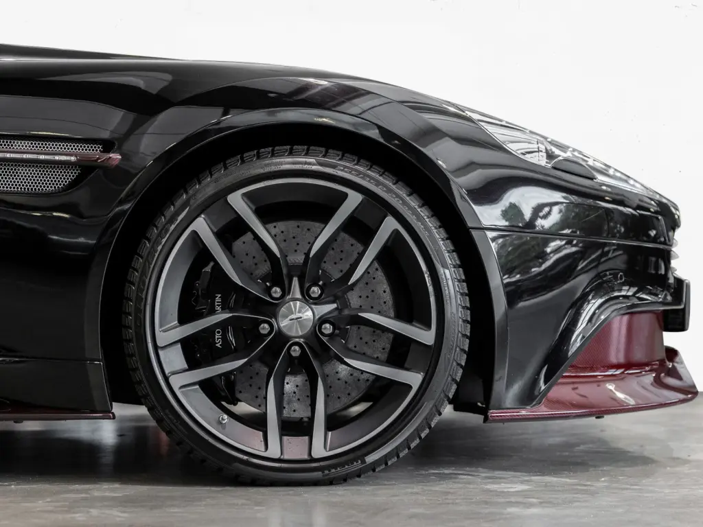 2015 Vanquish Volante thumbnail vehicle image 3