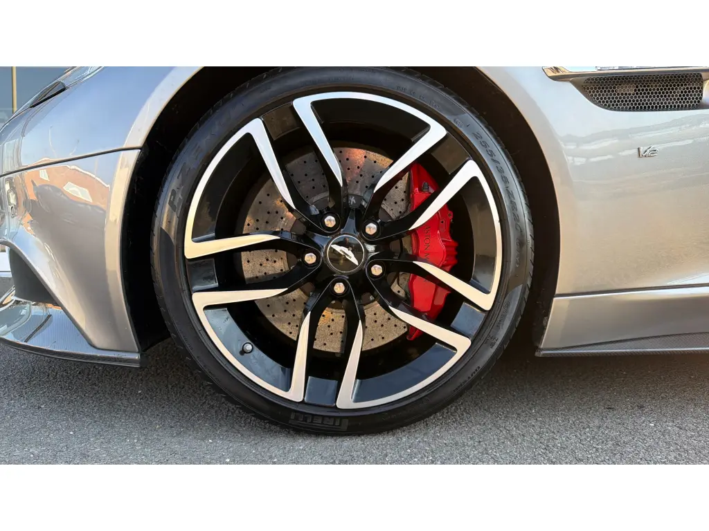 2016 Vanquish Volante thumbnail vehicle image 3