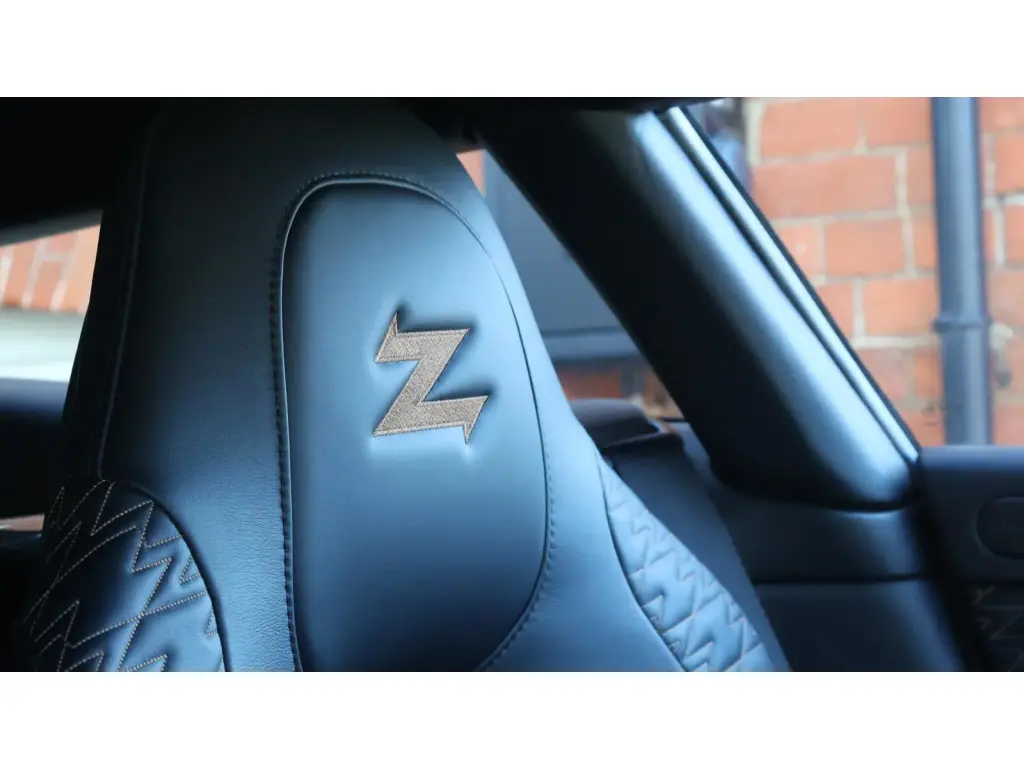 2019 Vanquish Zagato Shooting Brake thumbnail vehicle image 3