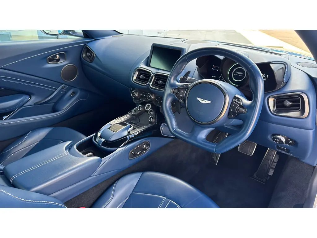 2019 Vantage Coupe thumbnail vehicle image 2