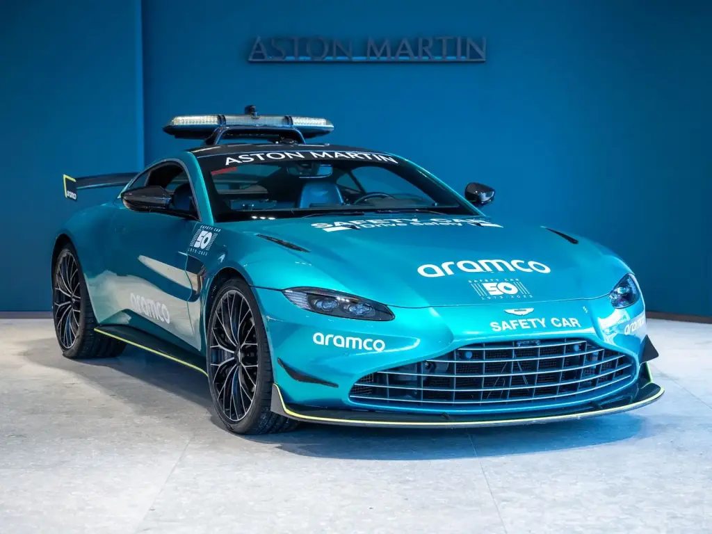 2019 Vantage Coupe main vehicle image