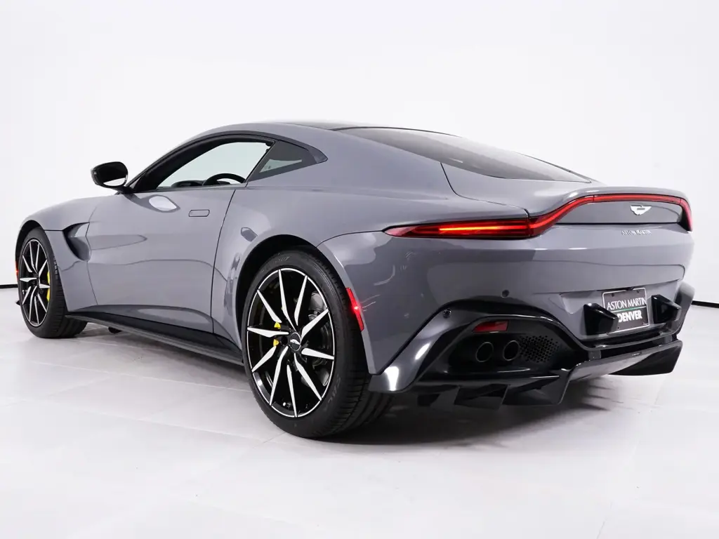 2019 Vantage Coupe thumbnail vehicle image 1