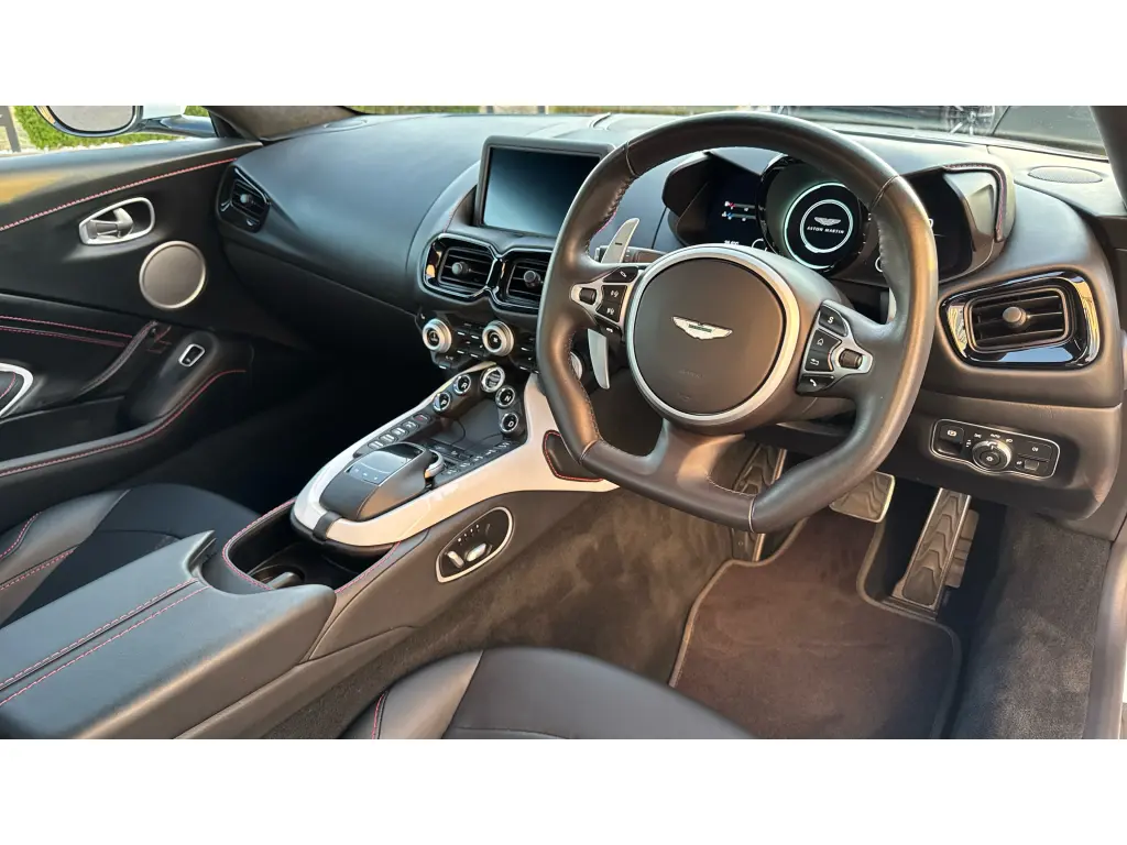 2020 Vantage Coupe thumbnail vehicle image 2