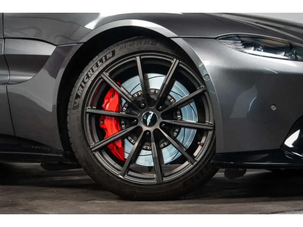 2020 Vantage Coupe thumbnail vehicle image 3