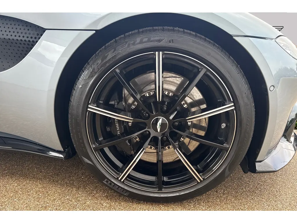 2020 Vantage Coupe thumbnail vehicle image 3