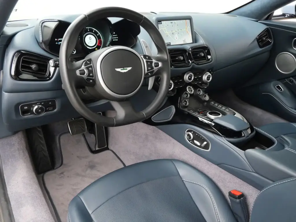 2020 Vantage Coupe thumbnail vehicle image 2