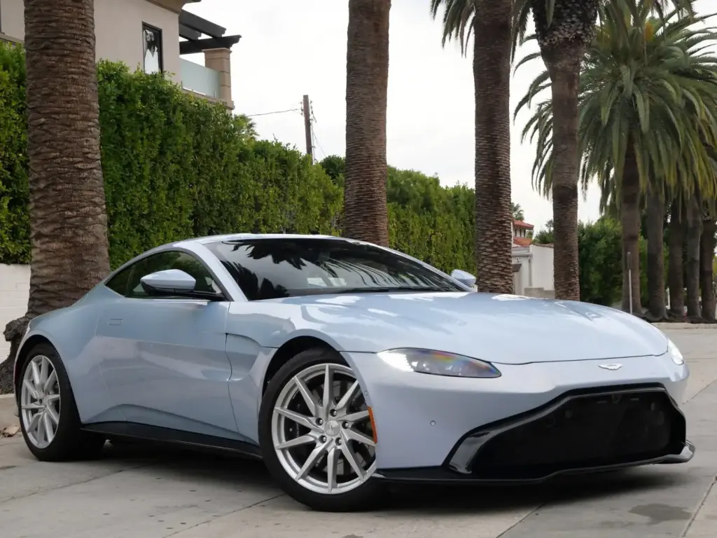 2020 Vantage Coupe main vehicle image