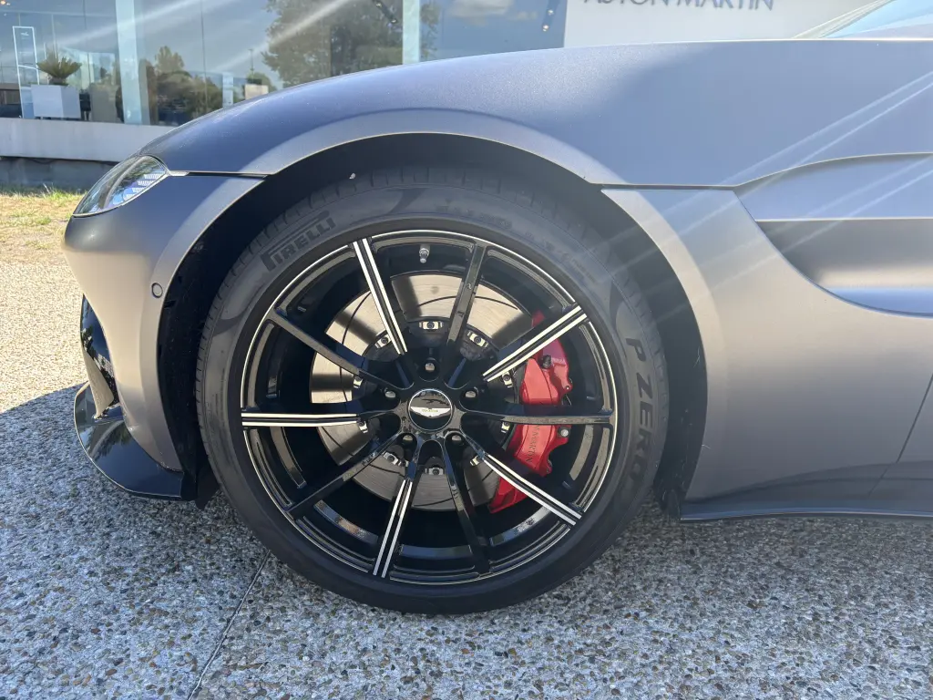 2020 Vantage Coupe thumbnail vehicle image 3