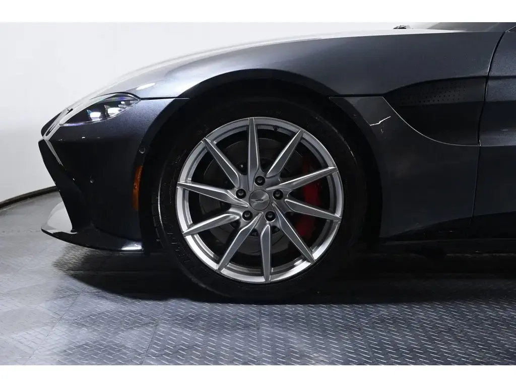 2020 Vantage Coupe thumbnail vehicle image 3