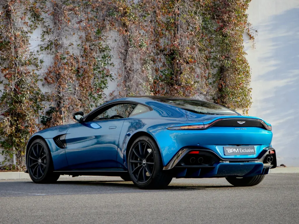 2020 Vantage Coupe thumbnail vehicle image 1