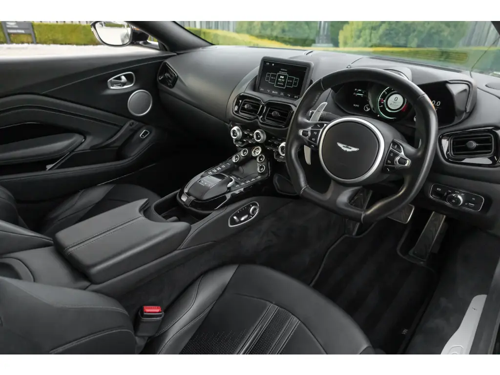 2021 Vantage Coupe thumbnail vehicle image 2