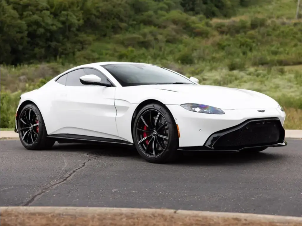 2021 Vantage Coupe main vehicle image