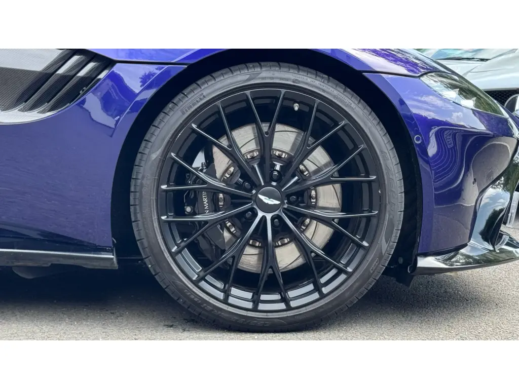 2022 Vantage Coupe thumbnail vehicle image 3