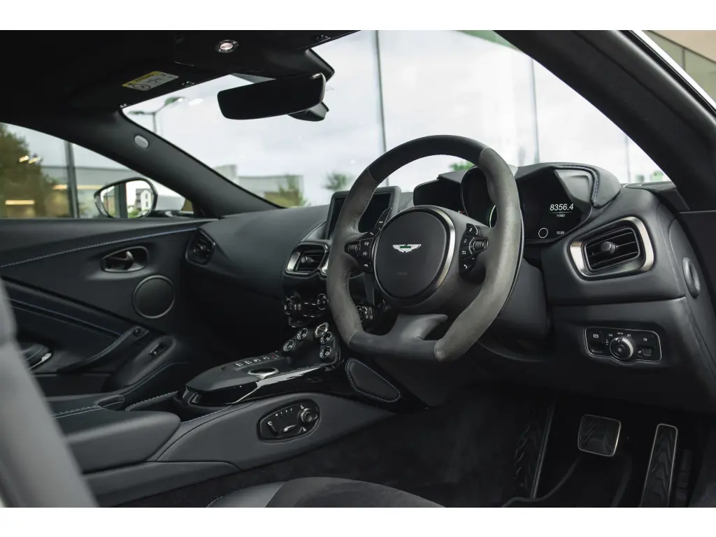 2022 Vantage Coupe thumbnail vehicle image 2