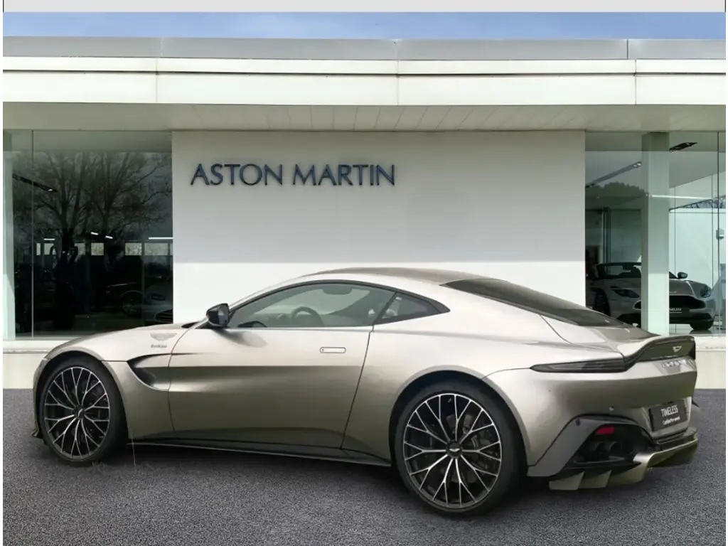 アストンマーティン中古 | 2023 Vantage Coupe、Aston Martin