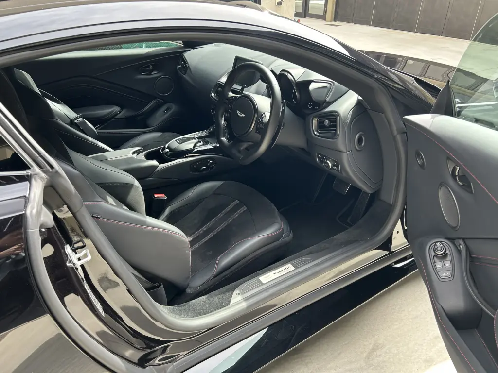 2023 Vantage Coupe thumbnail vehicle image 2
