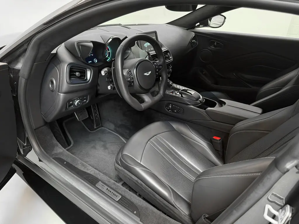 2023 Vantage Coupe thumbnail vehicle image 2