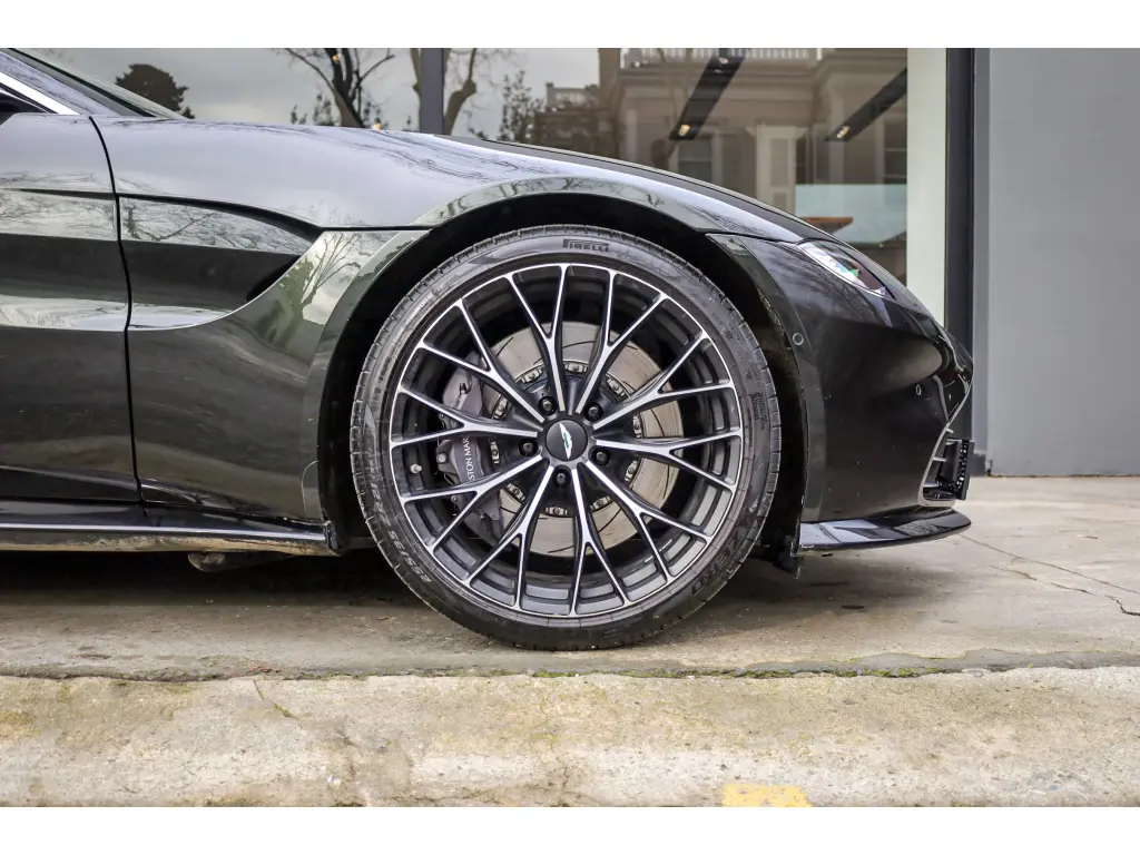 2023 Vantage Coupe thumbnail vehicle image 3