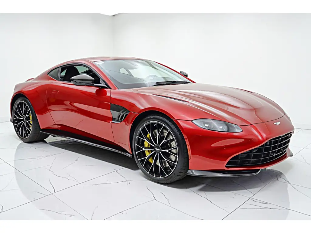 2023 Vantage Coupe main vehicle image