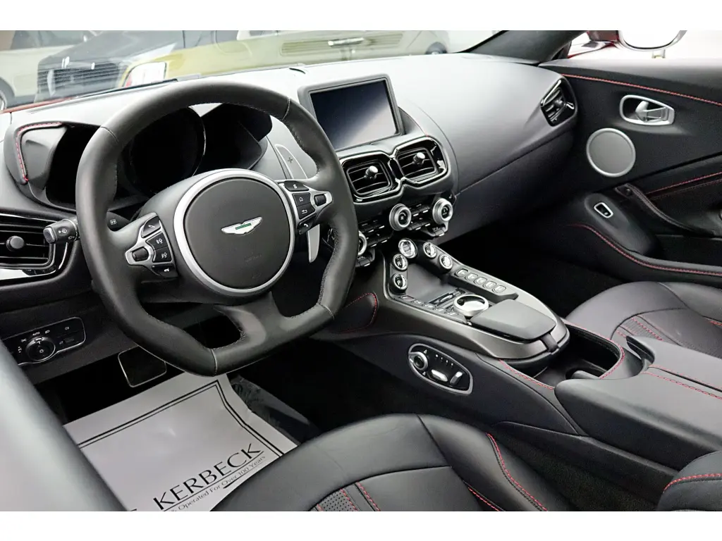 2023 Vantage Coupe thumbnail vehicle image 2