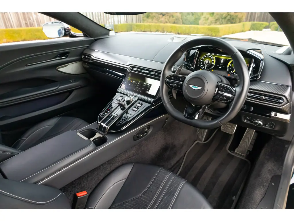 2025 Vantage Coupe thumbnail vehicle image 2