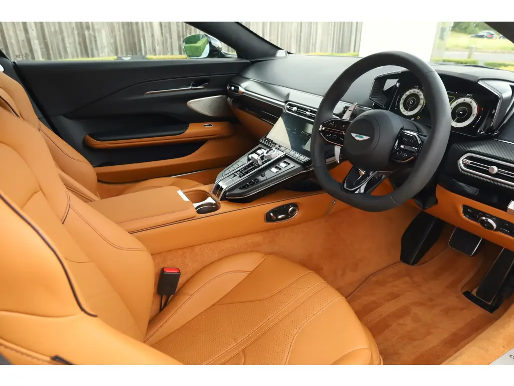 2025 Vantage Coupe thumbnail vehicle image 2