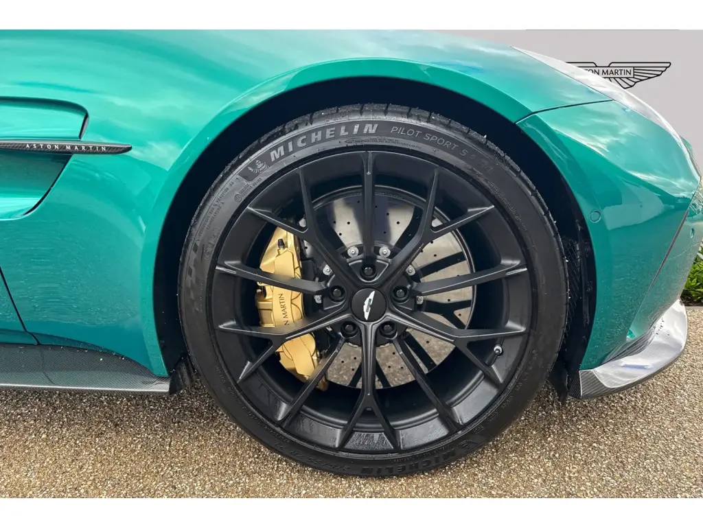 2025 Vantage Coupe thumbnail vehicle image 3