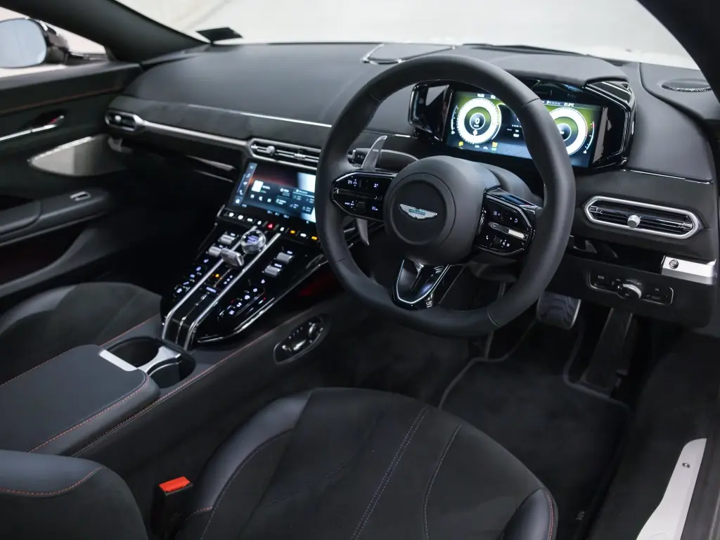 2025 Vantage Coupe thumbnail vehicle image 2