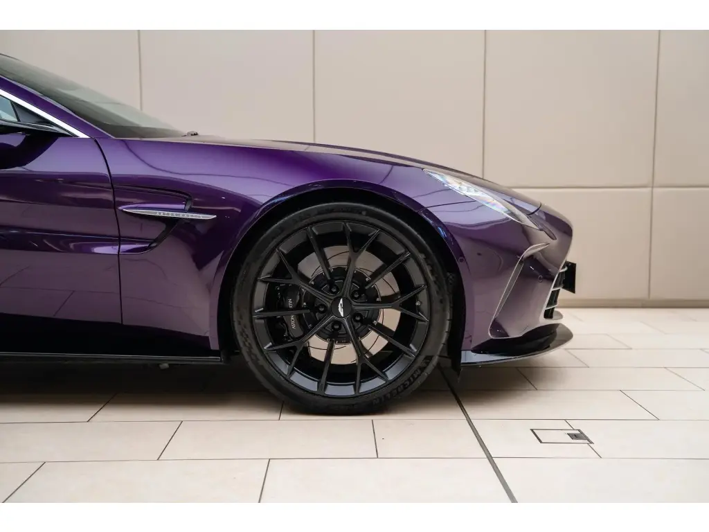 2025 Vantage Coupe thumbnail vehicle image 3