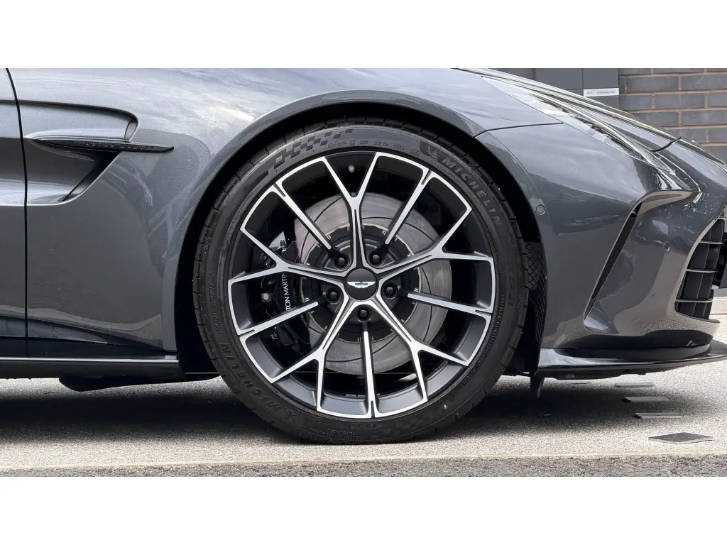 2025 Vantage Coupe thumbnail vehicle image 3