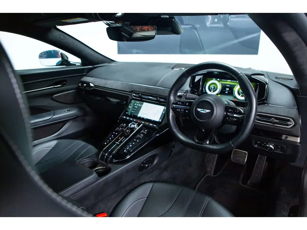 2025 Vantage Coupe thumbnail vehicle image 2