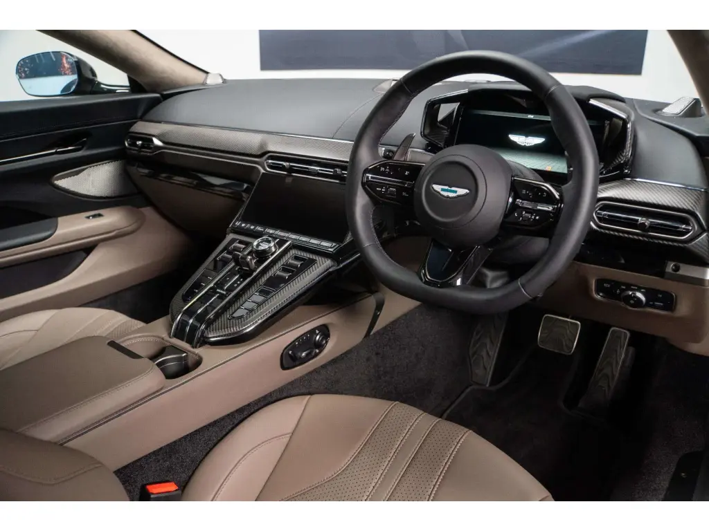 2025 Vantage Coupe thumbnail vehicle image 2