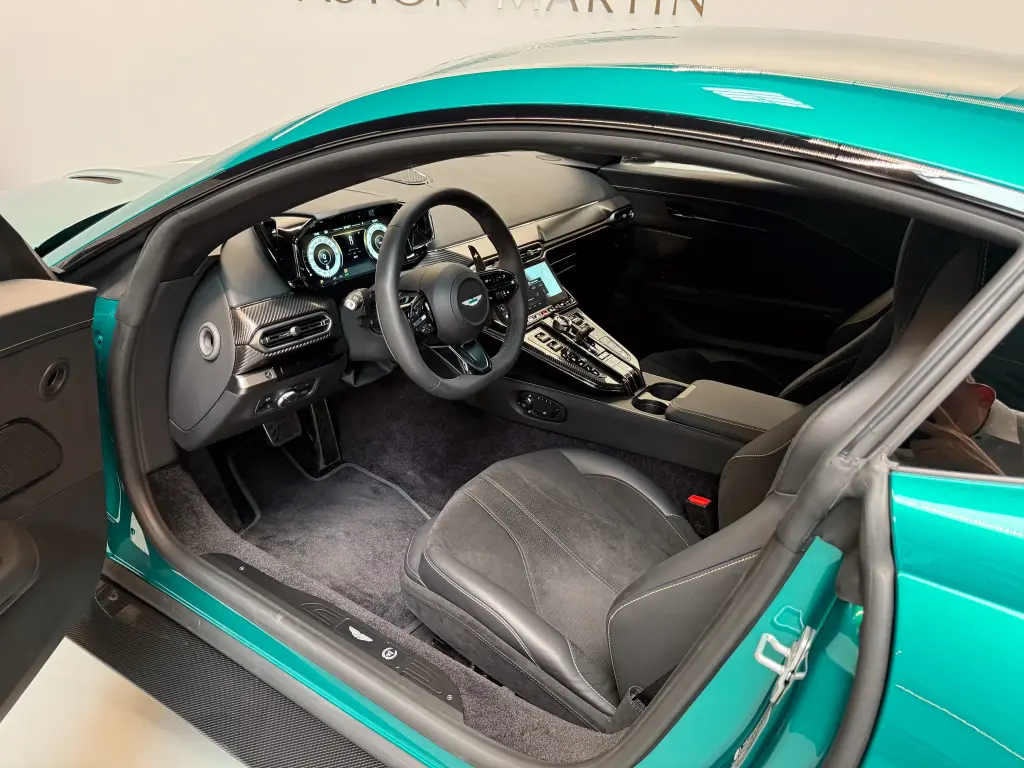 2025 Vantage Coupe thumbnail vehicle image 2
