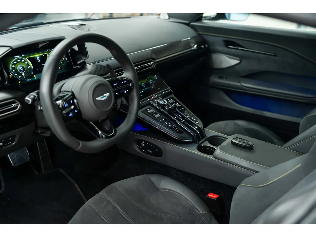 2025 Vantage Coupe thumbnail vehicle image 2
