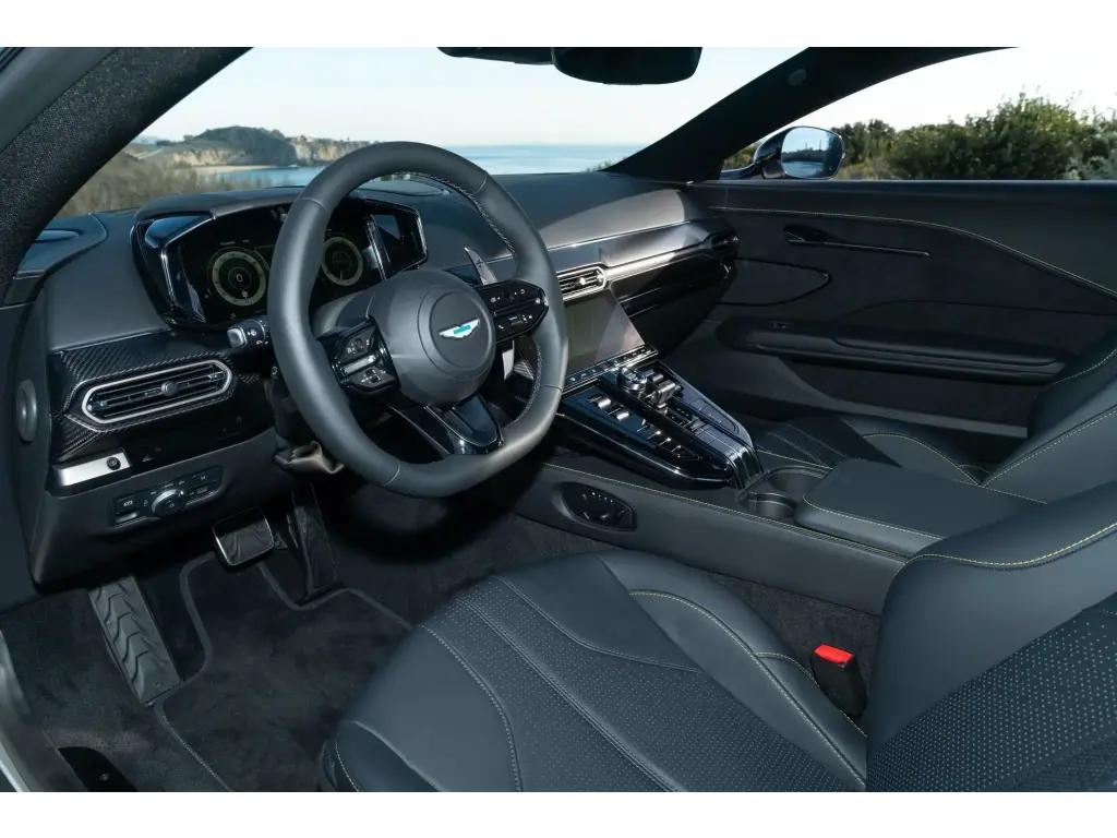 2025 Vantage Coupe thumbnail vehicle image 2
