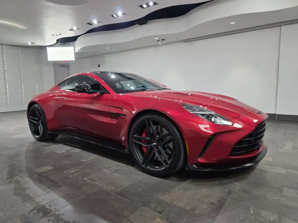 2025 Vantage Coupe main vehicle image