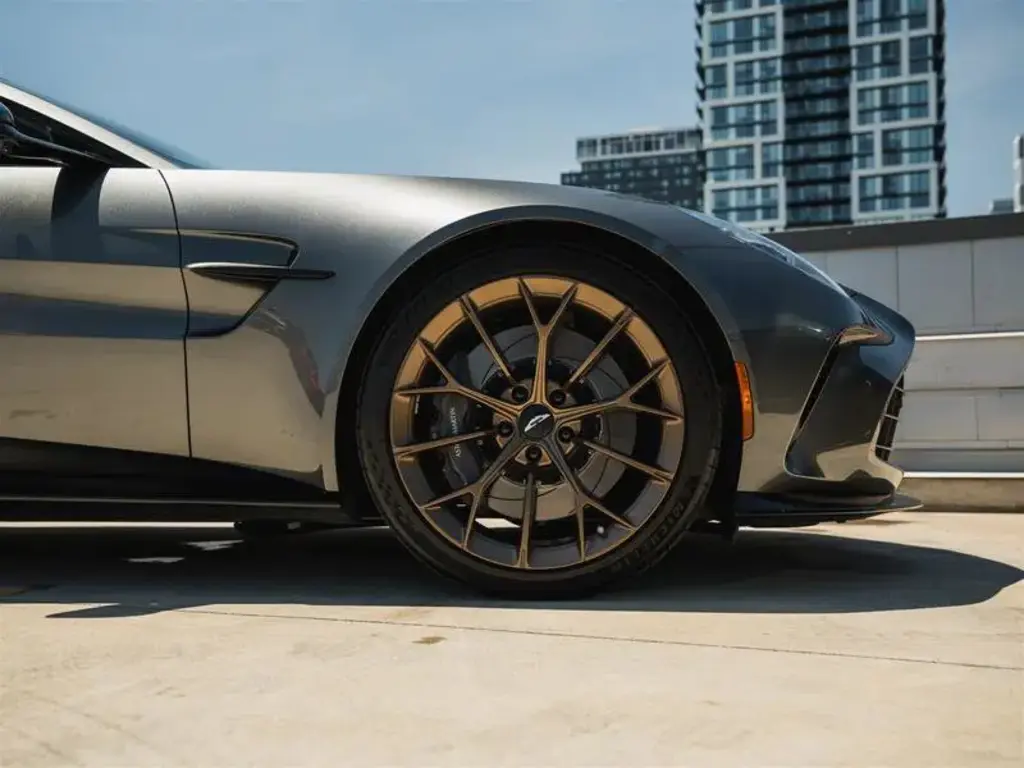 2025 Vantage Coupe thumbnail vehicle image 3
