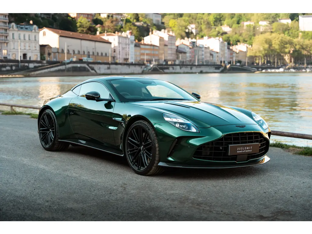 2025 Vantage Coupe main vehicle image