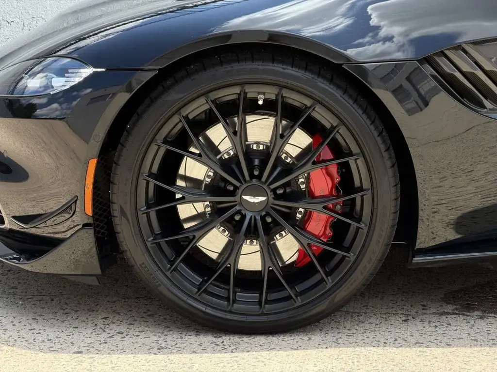 undefined thumbnail vehicle image 3